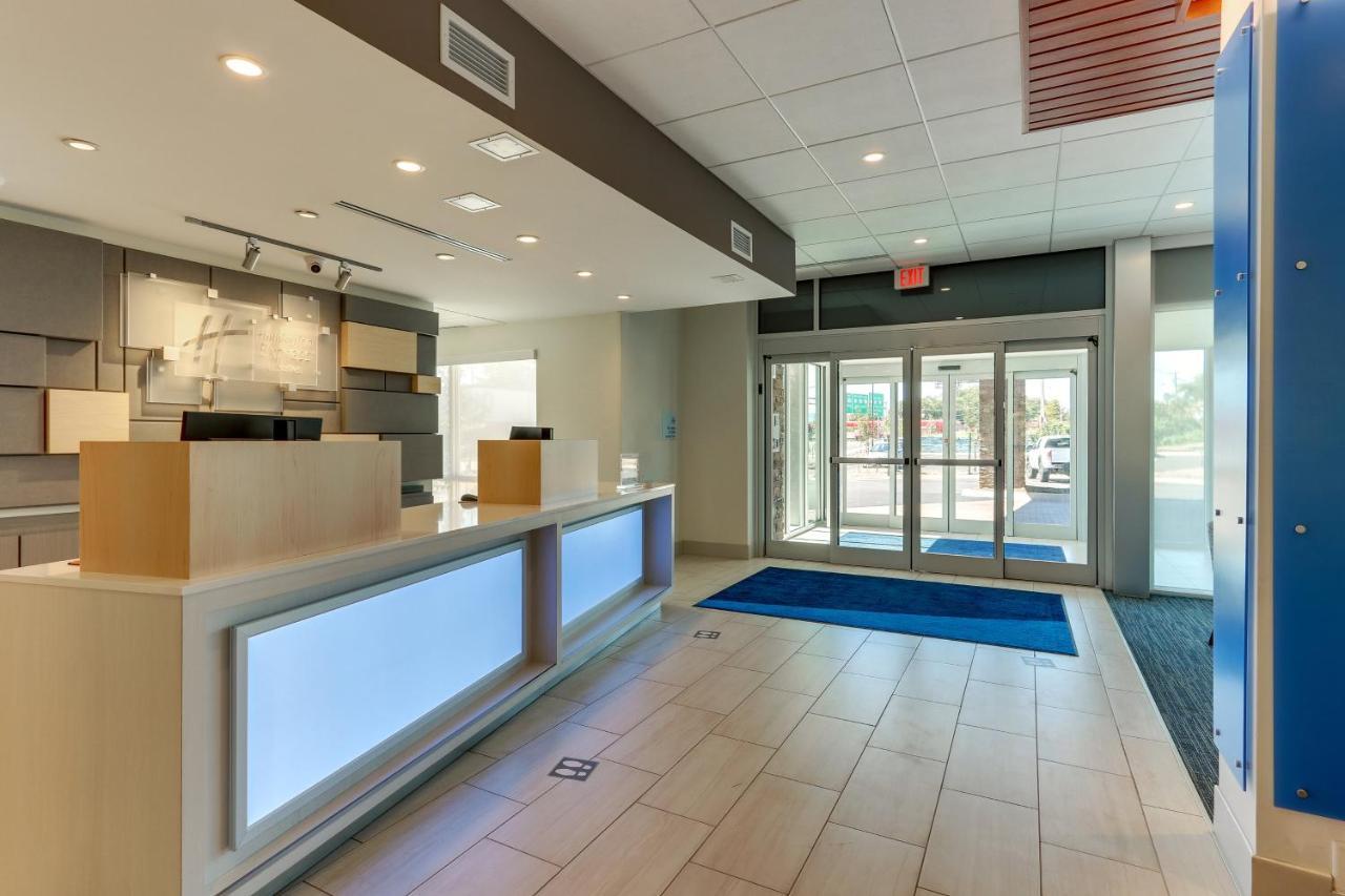 Holiday Inn Express & Suites - Roanoke - Civic Center Εξωτερικό φωτογραφία